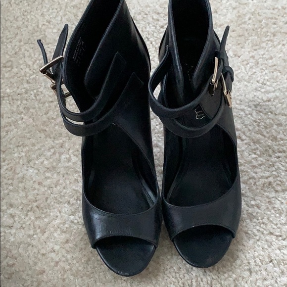 ALDO “KAY” Sexy buckle heels - Picture 3 of 4